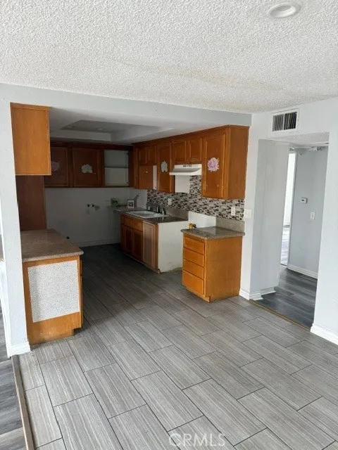 16970 Marygold #62 Fontana, CA 92335