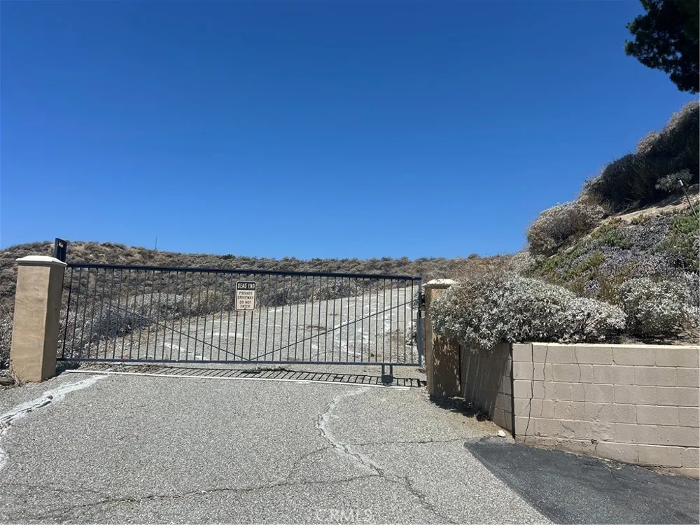 4020 Charlton Avenue Hemet, CA 92544
