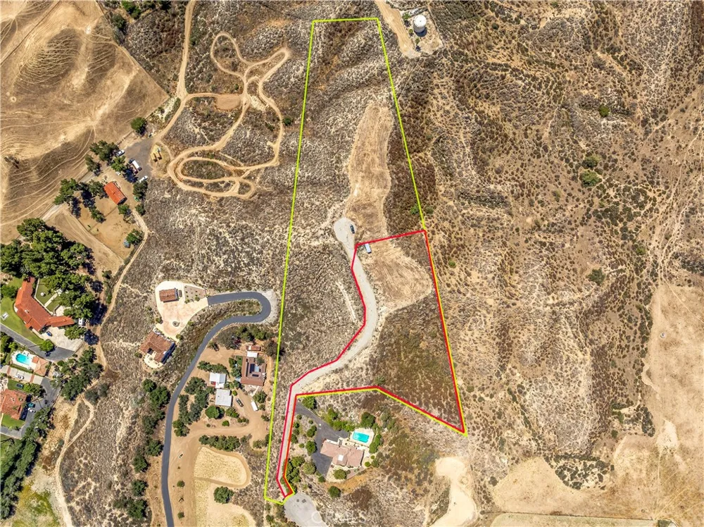 4020 Charlton Avenue Hemet, CA 92544