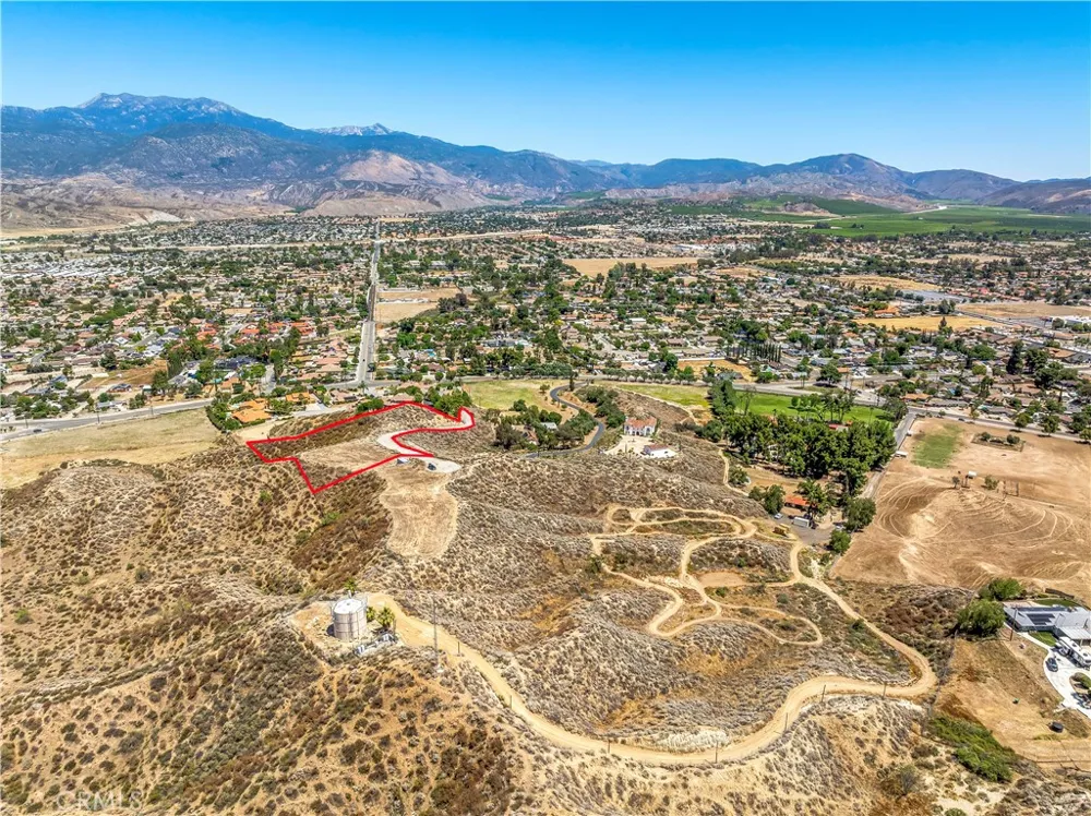 4020 Charlton Avenue Hemet, CA 92544