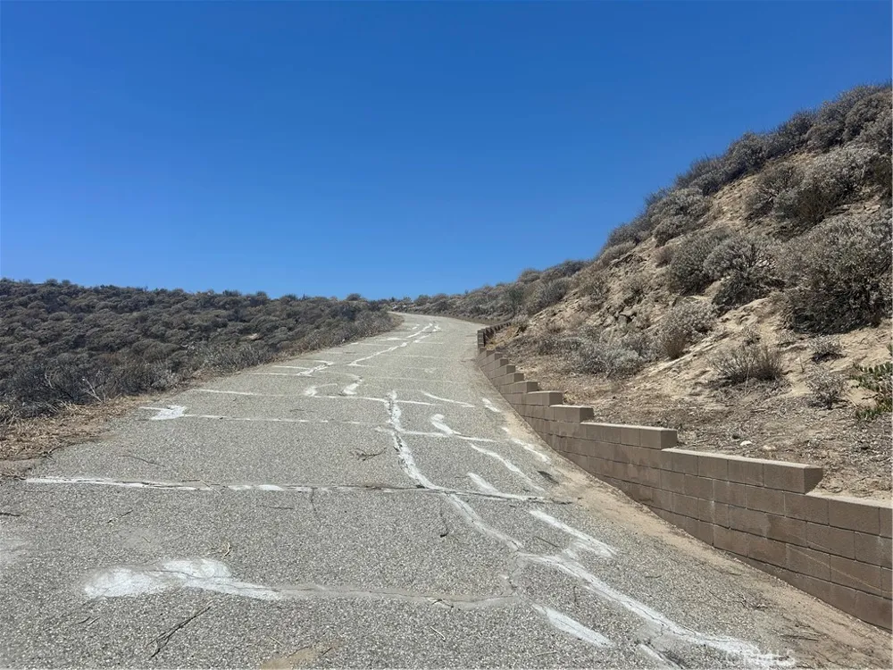 4020 Charlton Avenue Hemet, CA 92544