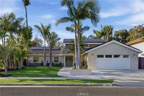 1956 Flamingo Drive