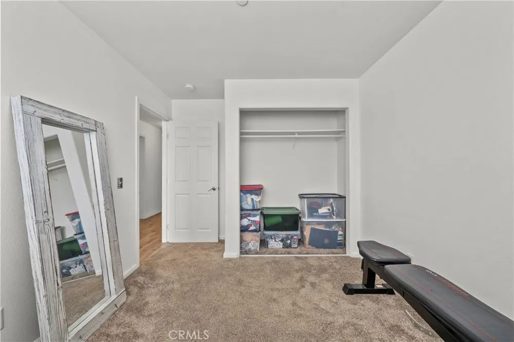 14552 Foothill Sylmar, CA 91342