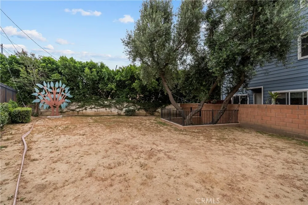 14552 Foothill Sylmar, CA 91342
