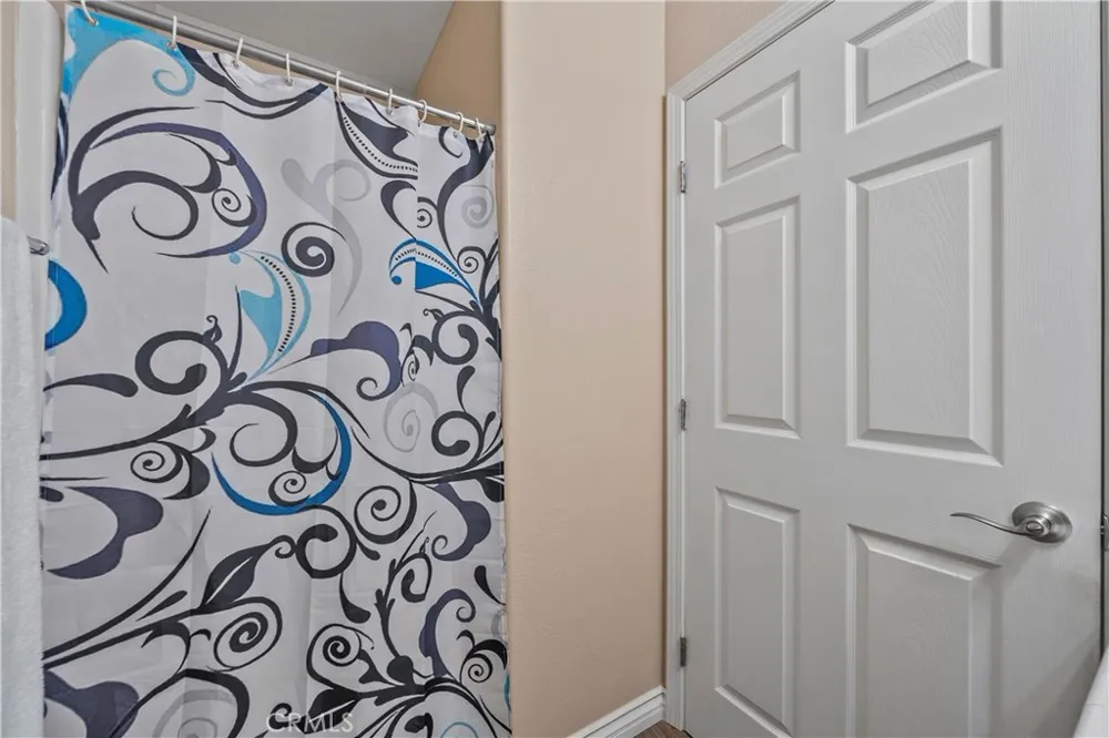 14552 Foothill Sylmar, CA 91342