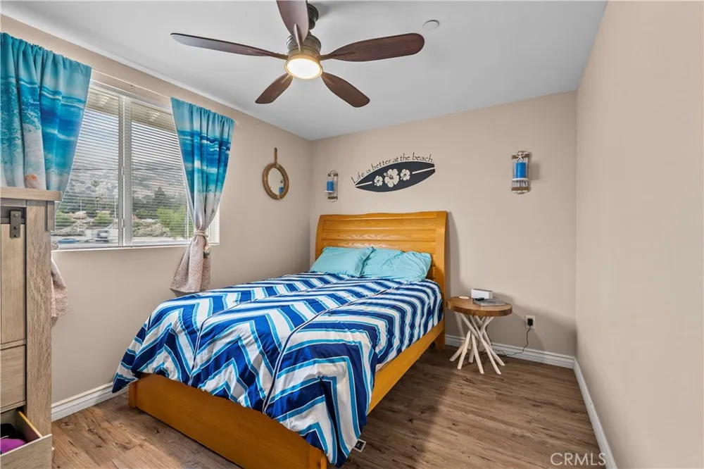 14552 Foothill Sylmar, CA 91342