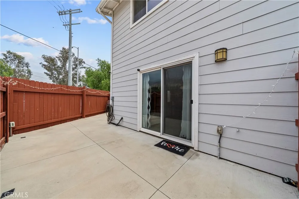 14552 Foothill Sylmar, CA 91342