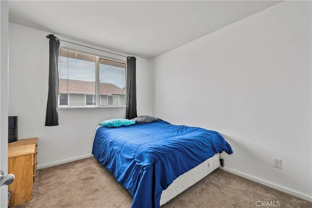 14552 Foothill Sylmar, CA 91342