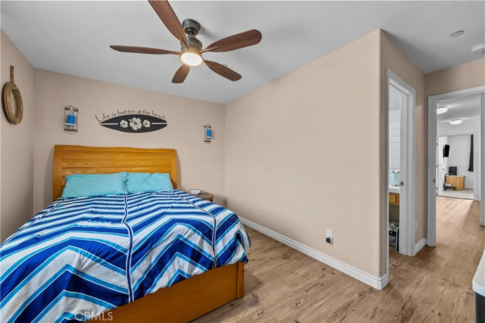 14552 Foothill Sylmar, CA 91342