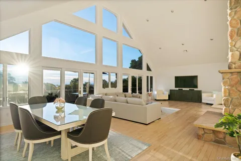 10 Silver Beech Lane