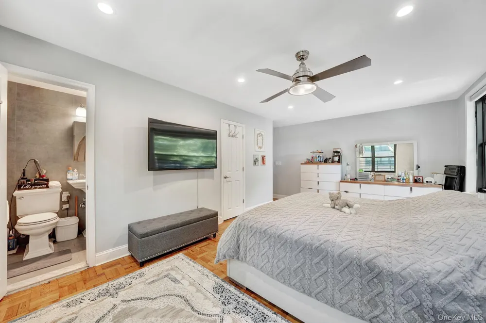 75-34 Bell Boulevard #1E Oakland Gardens, NY 11364