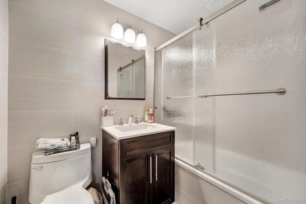 75-34 Bell Boulevard #1E Oakland Gardens, NY 11364
