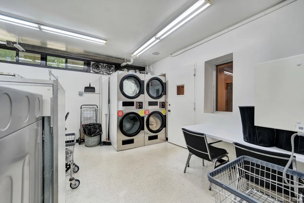 75-34 Bell Boulevard #1E Oakland Gardens, NY 11364