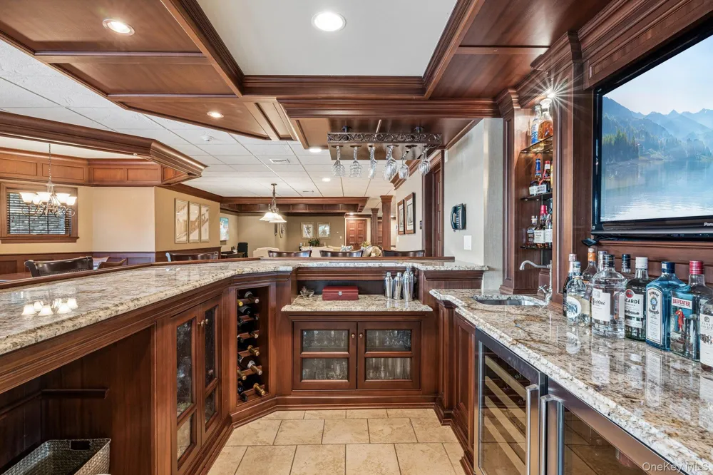 6 Pheasant Run Nissequogue, NY 11780