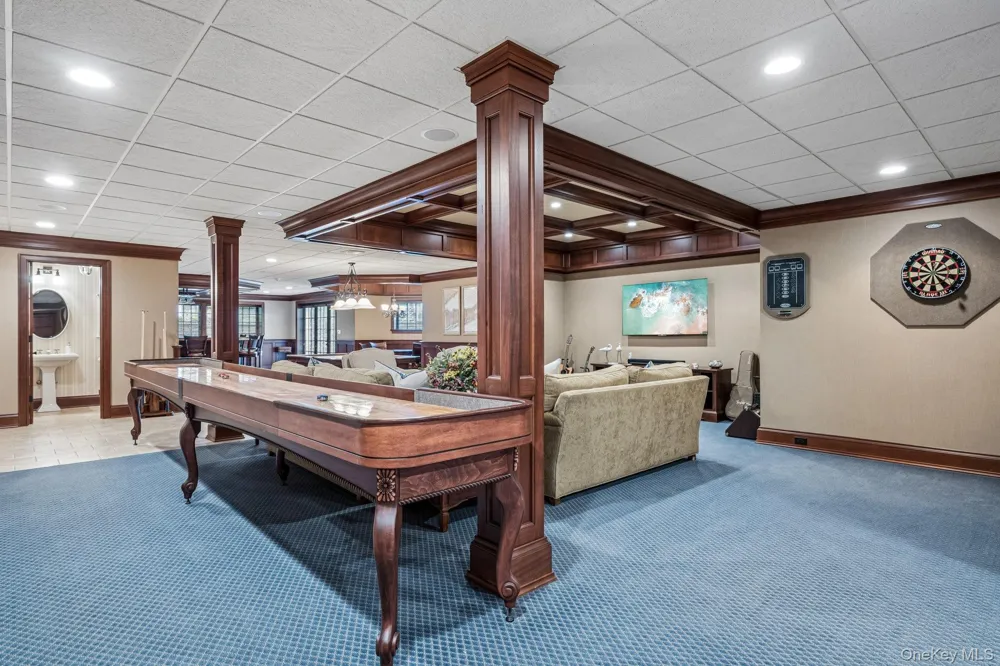 6 Pheasant Run Nissequogue, NY 11780