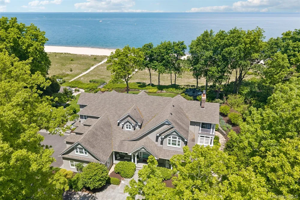 6 Pheasant Run Nissequogue, NY 11780