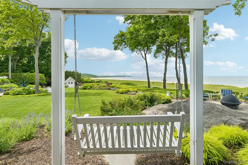 6 Pheasant Run Nissequogue, NY 11780