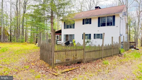 121 LEDGEWOOD DR