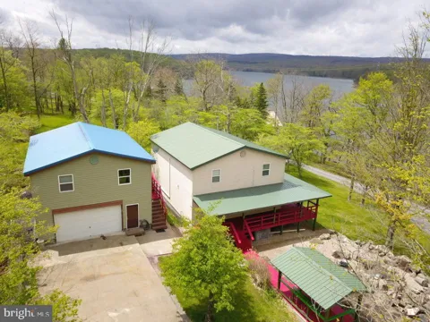 106 ROCK RIDGE LANE