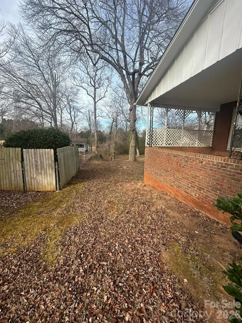 626 Willowbrook Lane Winston Salem, NC 27104