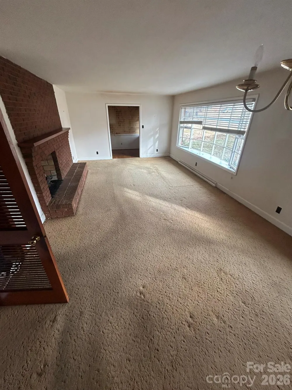 626 Willowbrook Lane Winston Salem, NC 27104