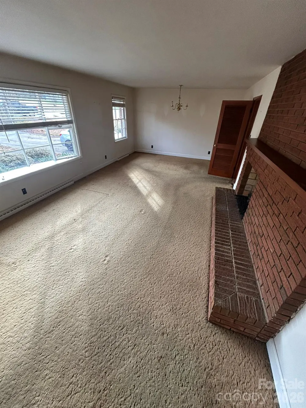 626 Willowbrook Lane Winston Salem, NC 27104