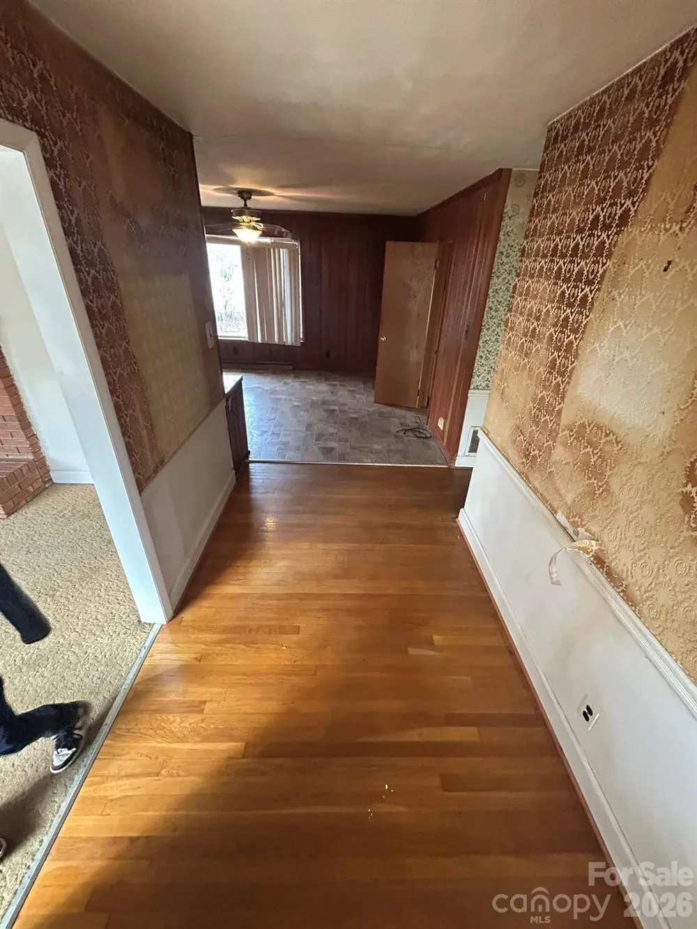 626 Willowbrook Lane Winston Salem, NC 27104
