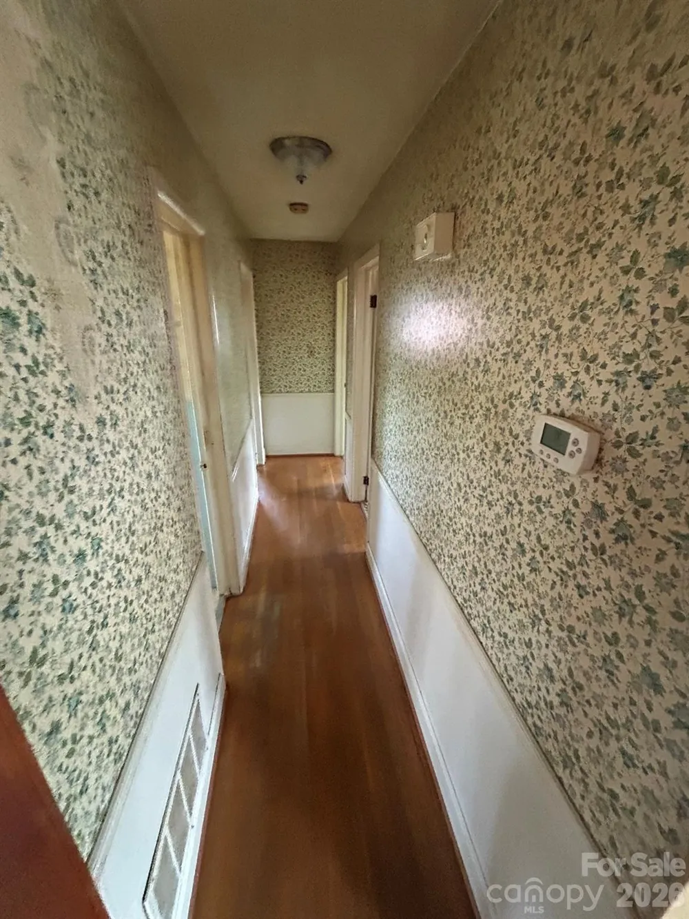 626 Willowbrook Lane Winston Salem, NC 27104