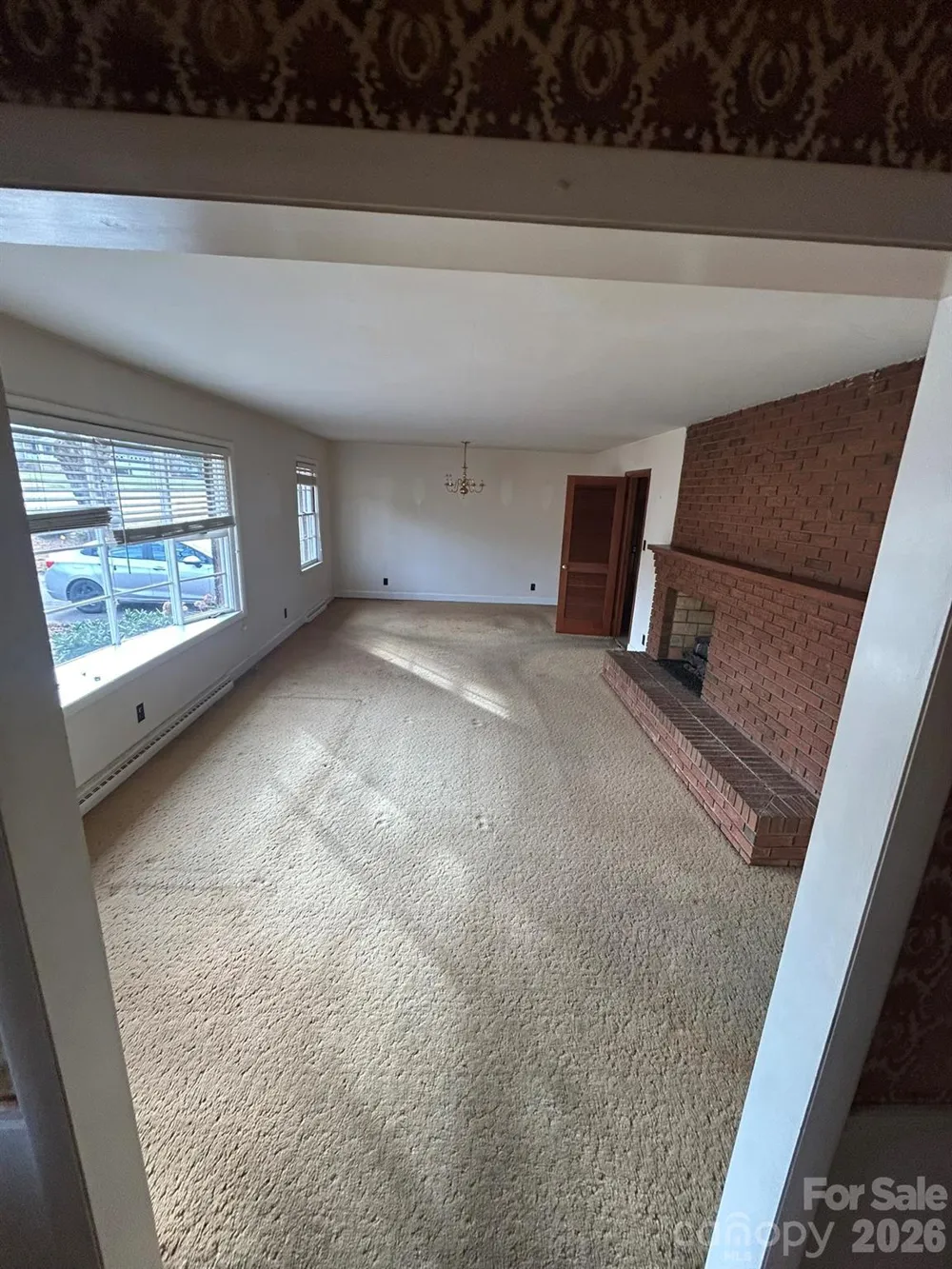 626 Willowbrook Lane Winston Salem, NC 27104