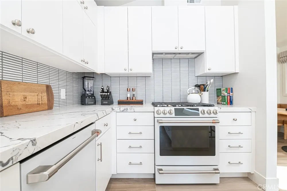 117 35th Newport Beach, CA 92663