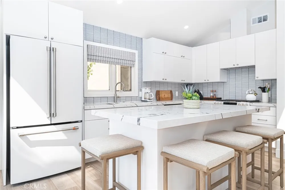 117 35th Newport Beach, CA 92663