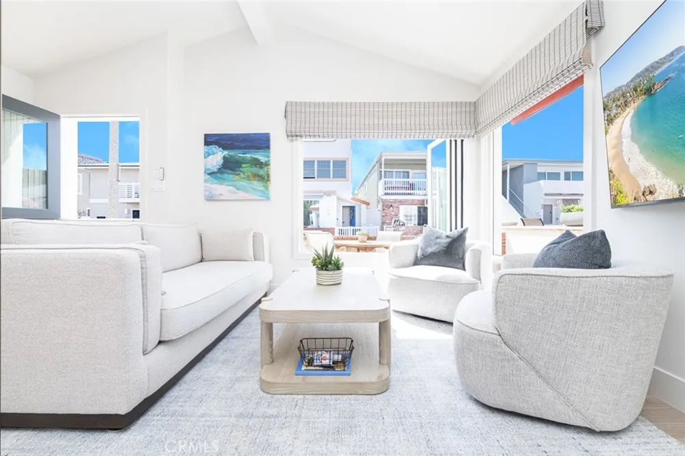 117 35th Newport Beach, CA 92663