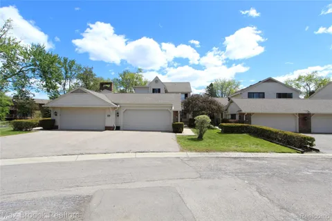 7139 Creeks Crossing