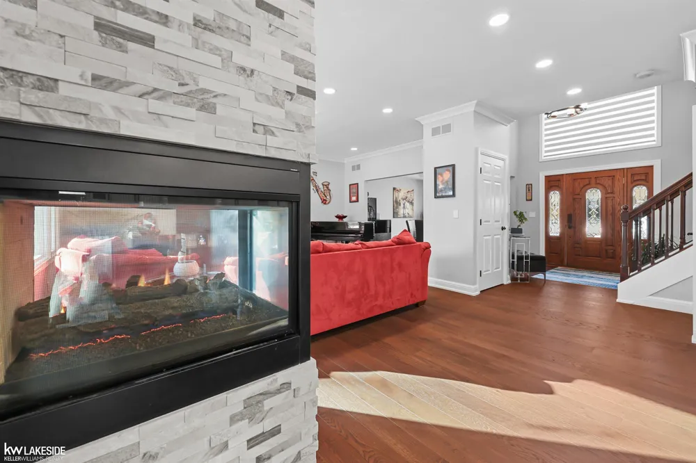 1440 Woodbridge Lane Wixom City, MI 48393