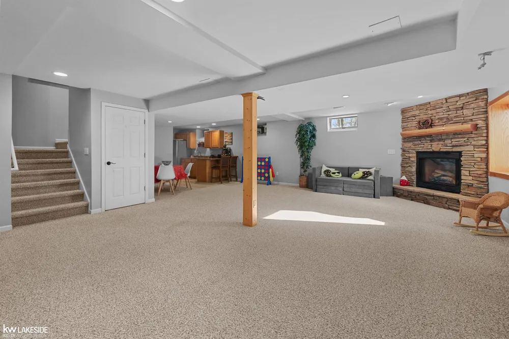 1440 Woodbridge Lane Wixom City, MI 48393