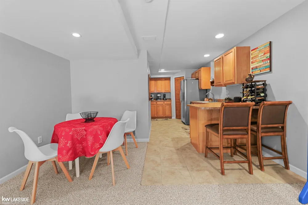 1440 Woodbridge Lane Wixom City, MI 48393