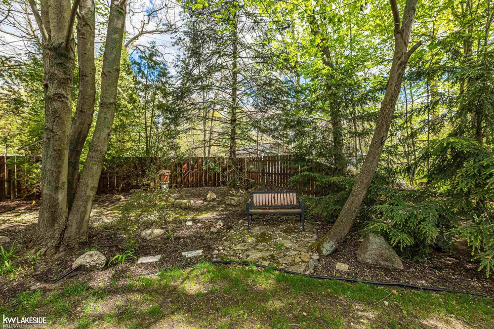 1440 Woodbridge Lane Wixom City, MI 48393
