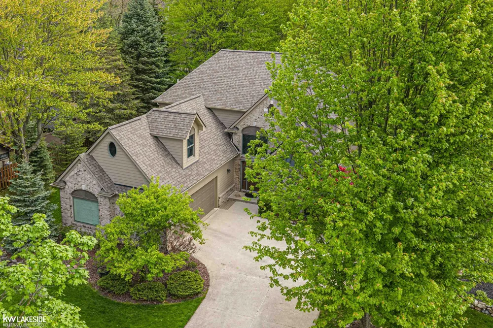 1440 Woodbridge Lane Wixom City, MI 48393