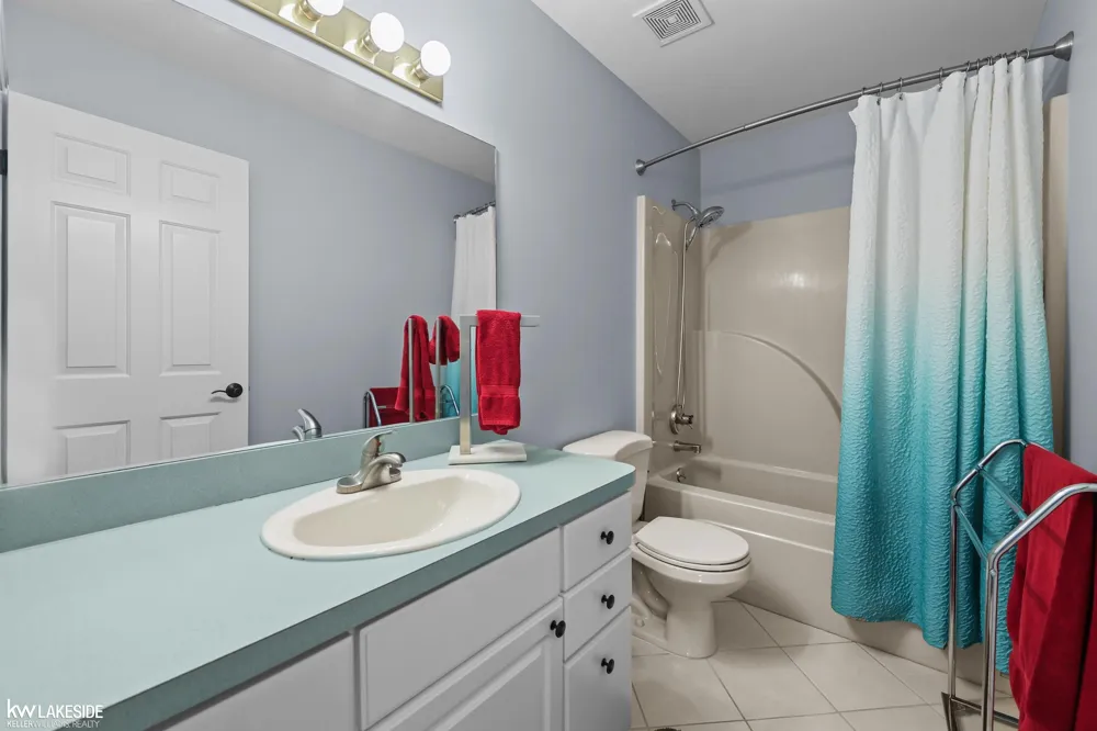 1440 Woodbridge Lane Wixom City, MI 48393