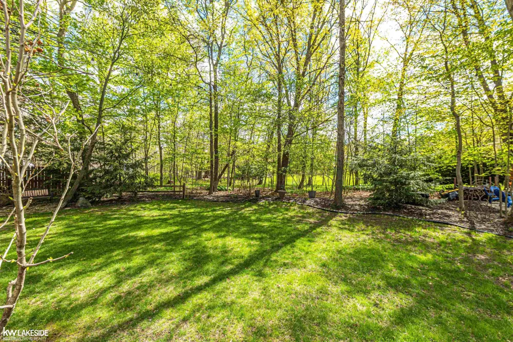 1440 Woodbridge Lane Wixom City, MI 48393