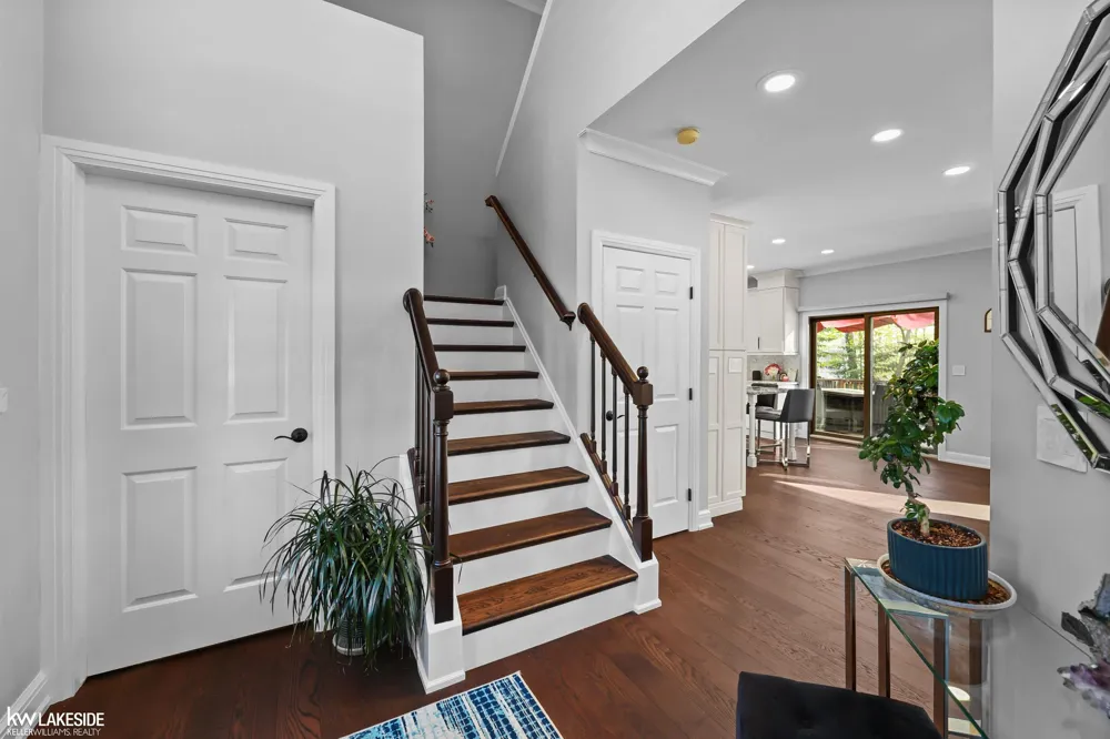 1440 Woodbridge Lane Wixom City, MI 48393