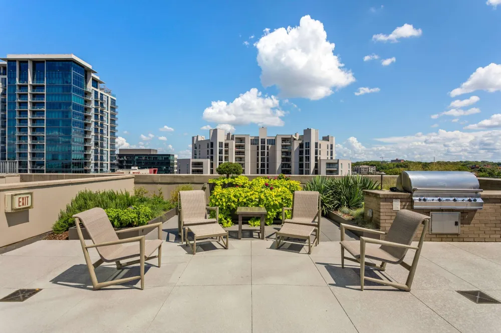 900 20th Ave S #709 Nashville, TN 37212