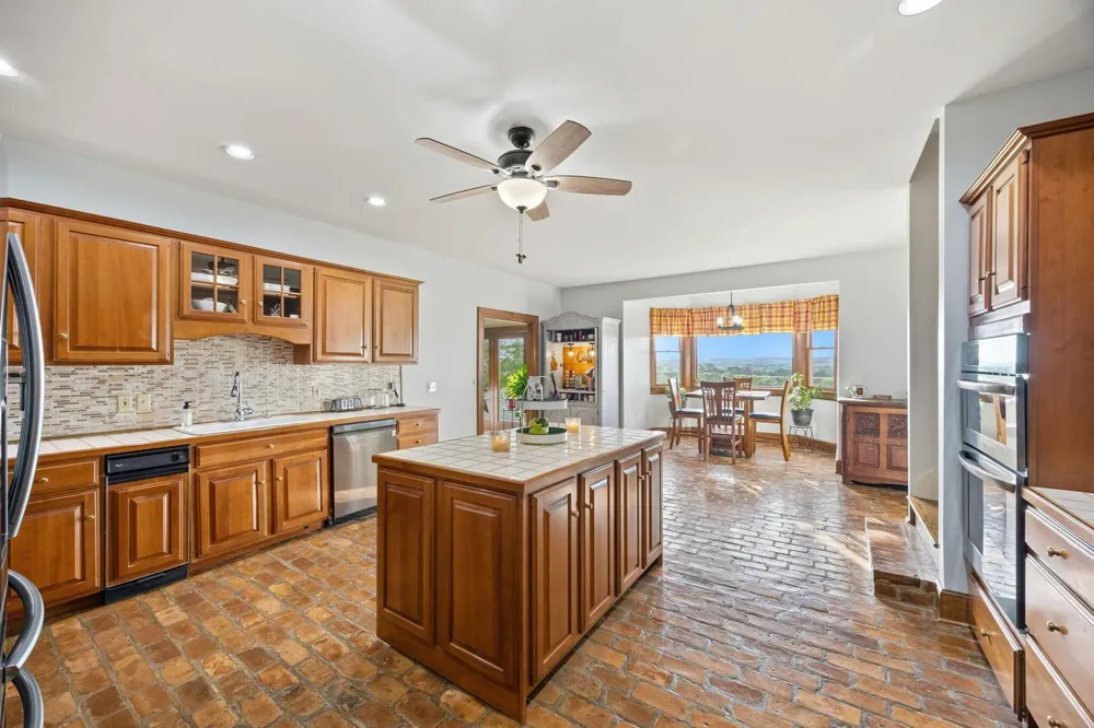 114 Hidden Brook Drive Sweetwater, TN 37874