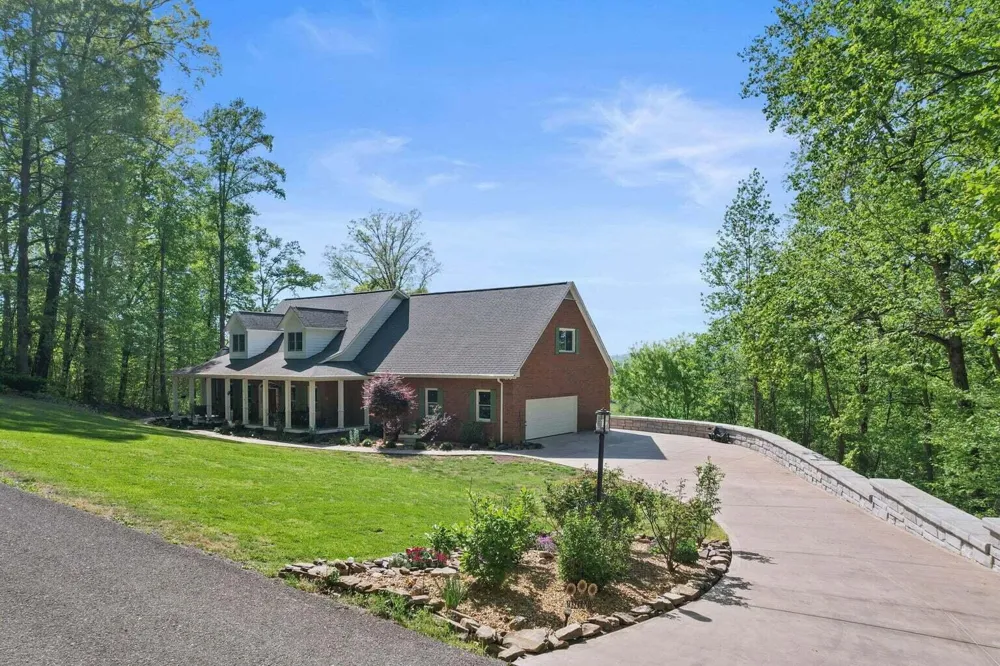114 Hidden Brook Drive Sweetwater, TN 37874