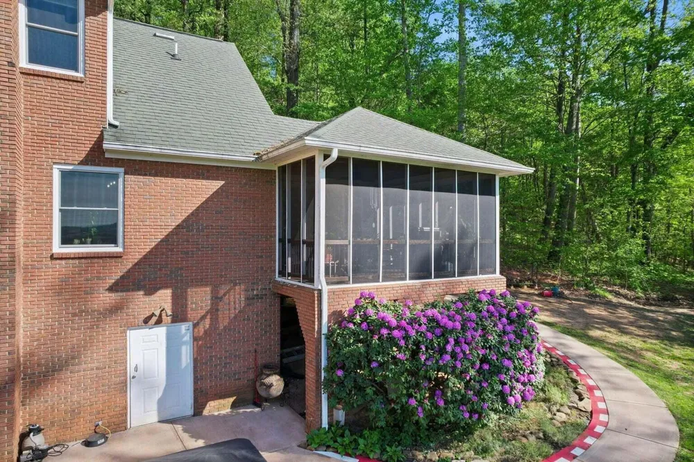 114 Hidden Brook Drive Sweetwater, TN 37874
