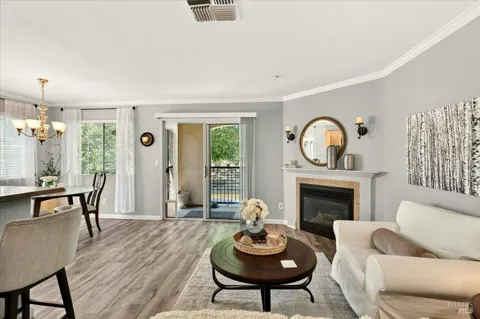 2001 Eastwood Drive ##32