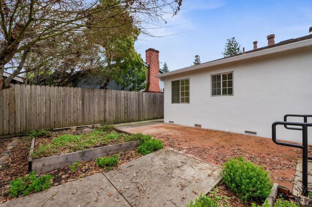 1726 Crinella Drive St. Helena, CA 94574
