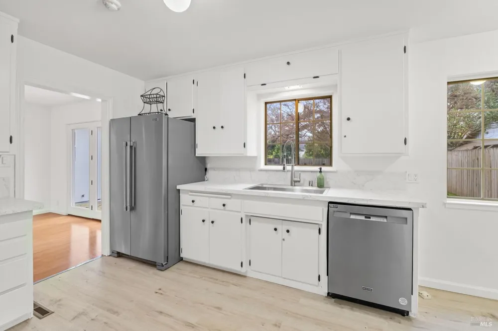 1726 Crinella Drive St. Helena, CA 94574