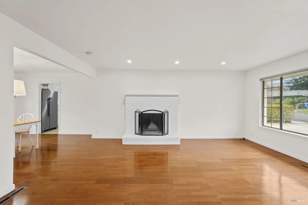 1726 Crinella Drive St. Helena, CA 94574