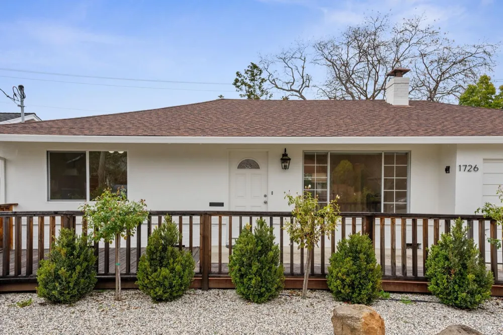1726 Crinella Drive St. Helena, CA 94574